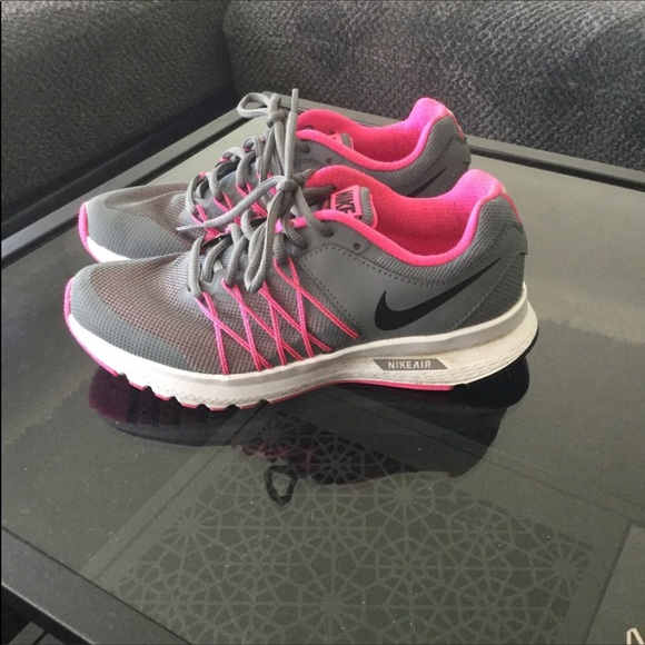 Nike Shoes - Nike shoes